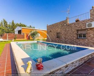 Piscina de Casa o xalet en venda en Chiclana de la Frontera amb Traster i Piscina