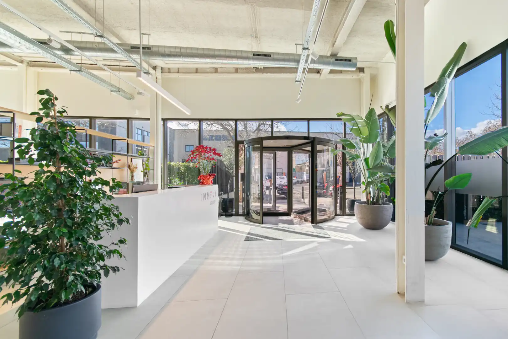 Büro zur Miete in Cornellà de Llobregat mit Klimaanlage, Heizung und Alarm
