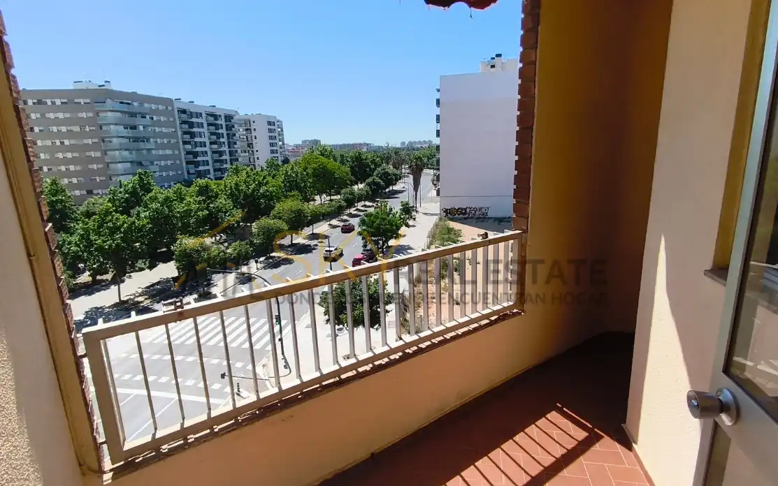 Exterior view of Flat for sale in Valencia  with Air Conditioner, Heating and Terrace