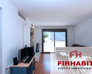 Living room of Flat for sale in Arenys de Mar  with Air Conditioner, Heating and Parquet flooring