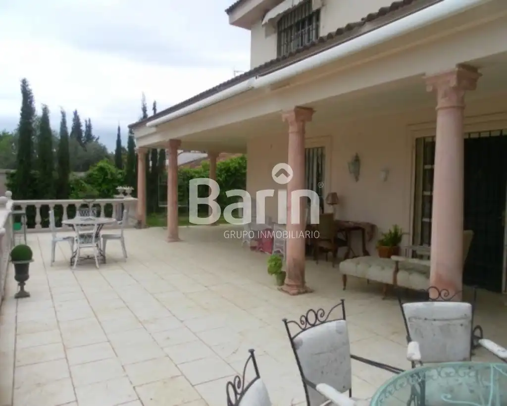 Garden of Houses for sale in Córdoba  with Air Conditioner, Heating and Private garden