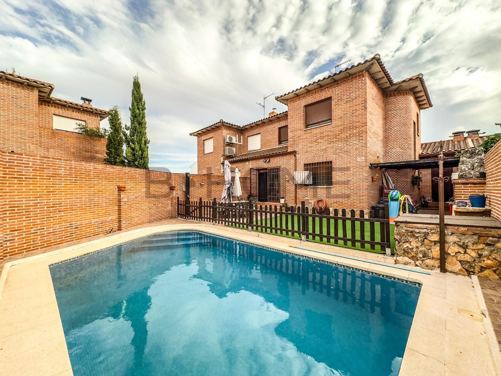 Garden of Single-family semi-detached for sale in Santa Olalla  with Air Conditioner, Private garden and Swimming Pool