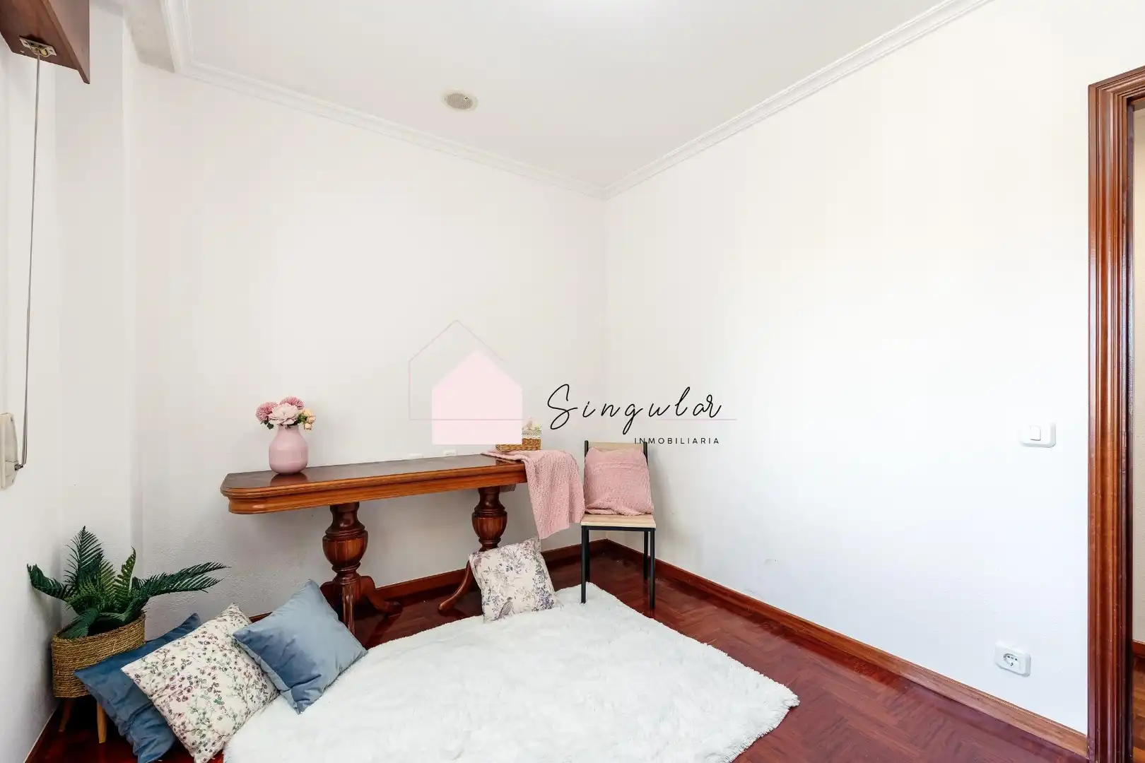 Bedroom of Flat for sale in Ponteareas  with Heating and Parquet flooring