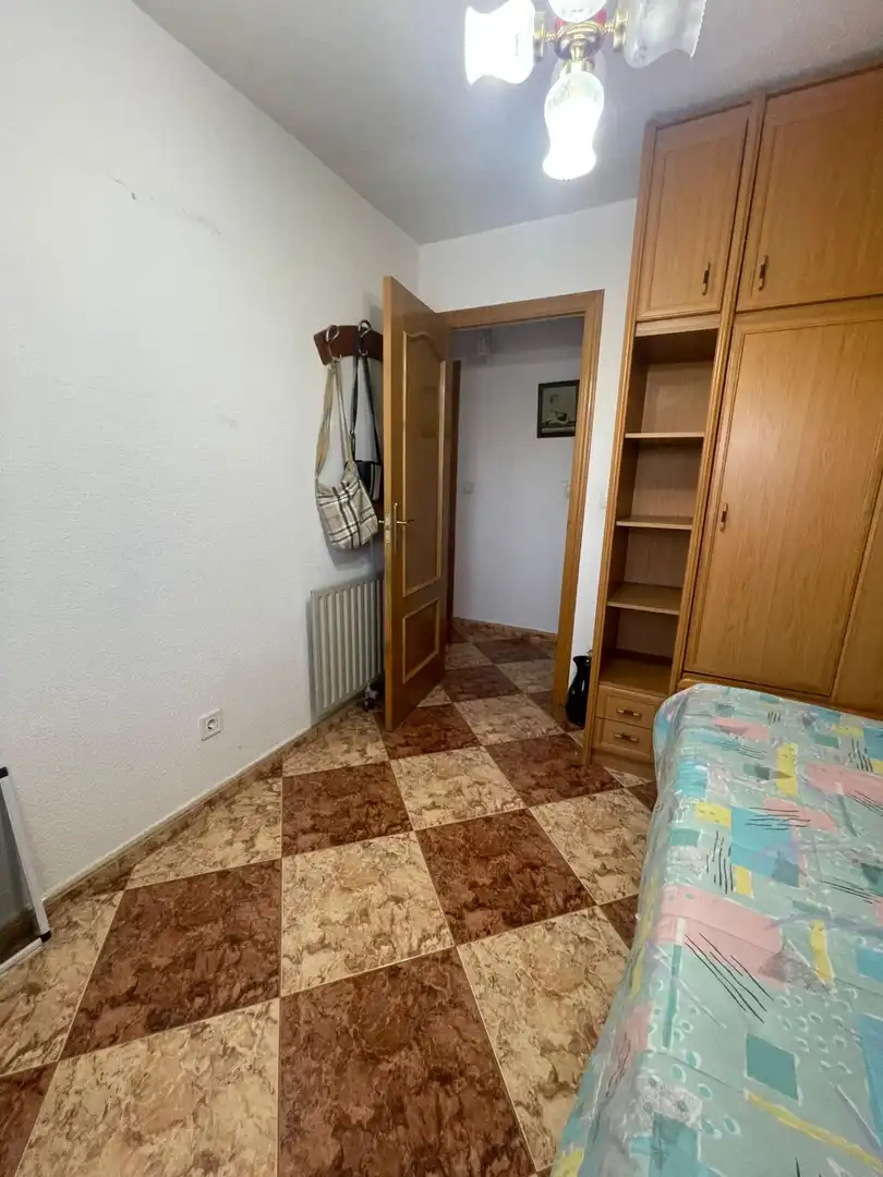 Wohnung zur Miete in Fuenlabrada mit Klimaanlage, Heizung und Parkett