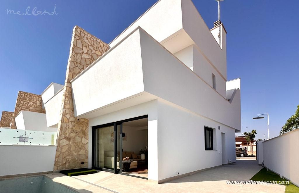 Casa adosada en venda a Santiago de la Ribera