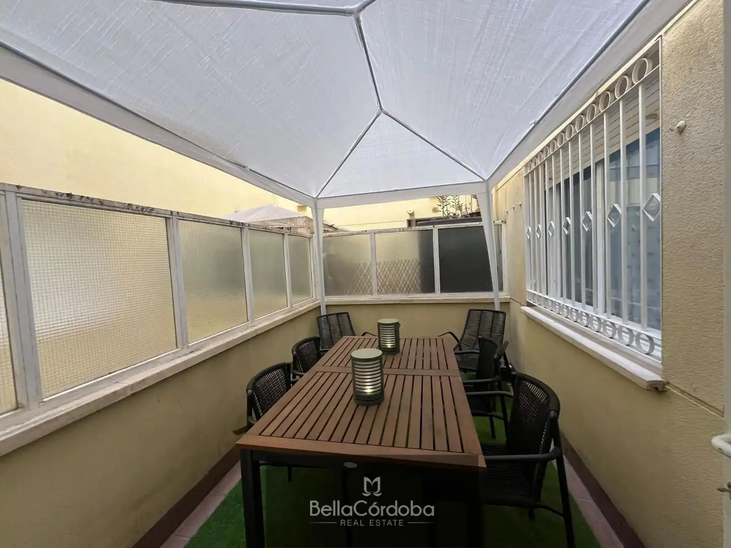 Terraza de Piso en venta en Córdoba con Aire acondicionado, Terraza y Trastero