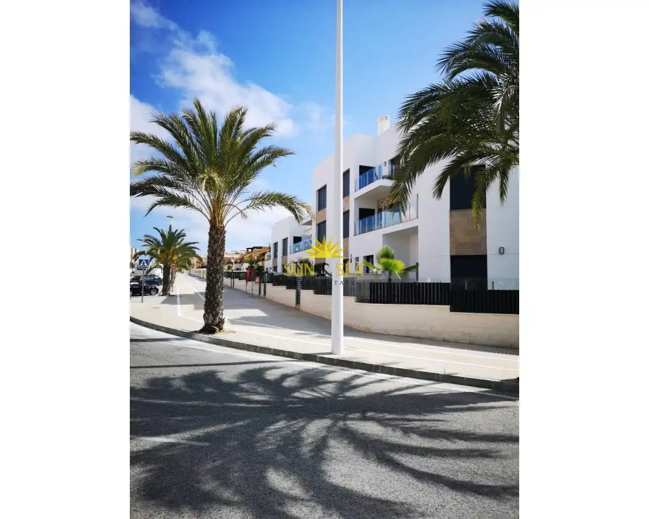 Flat with pool to rent in Los Arenales del Sol, imagen 12