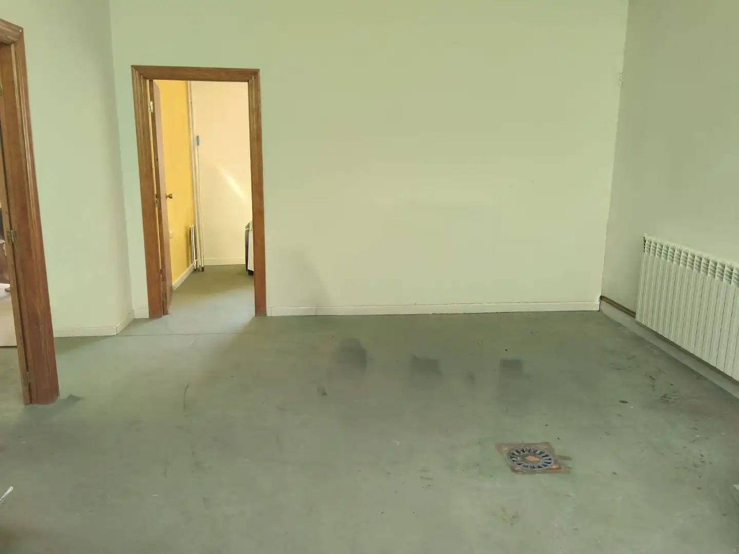 Geschaftsraum zur Miete in Santovenia de la Valdoncina, León