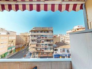 Photo 1 of Flat for sale in Calle Pinoso, 12, Carolinas Altas, Alicante