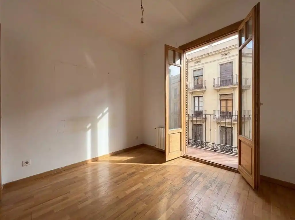 Flat with terrace for sale in Carrer de Mallorca, imagen 2
