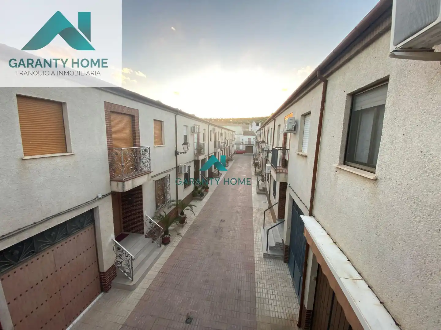Vista exterior de Casa adosada en venta en Villardompardo con Aire acondicionado, Jardín privado y Terraza