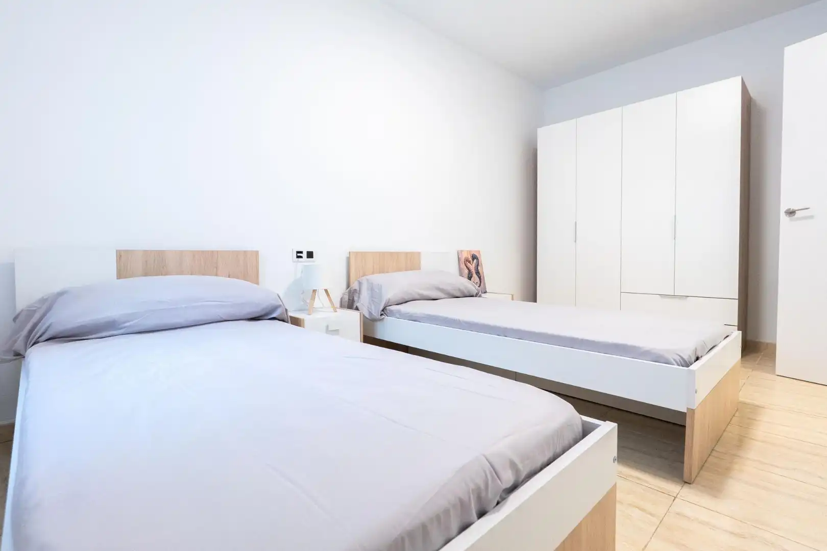 Bedroom of Flat for sale in Deltebre  with Air Conditioner, Terrace and Furnished