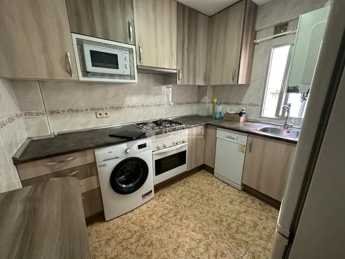 Kitchen of Flat for sale in Madrid  with Heating, Parquet flooring and Terrace