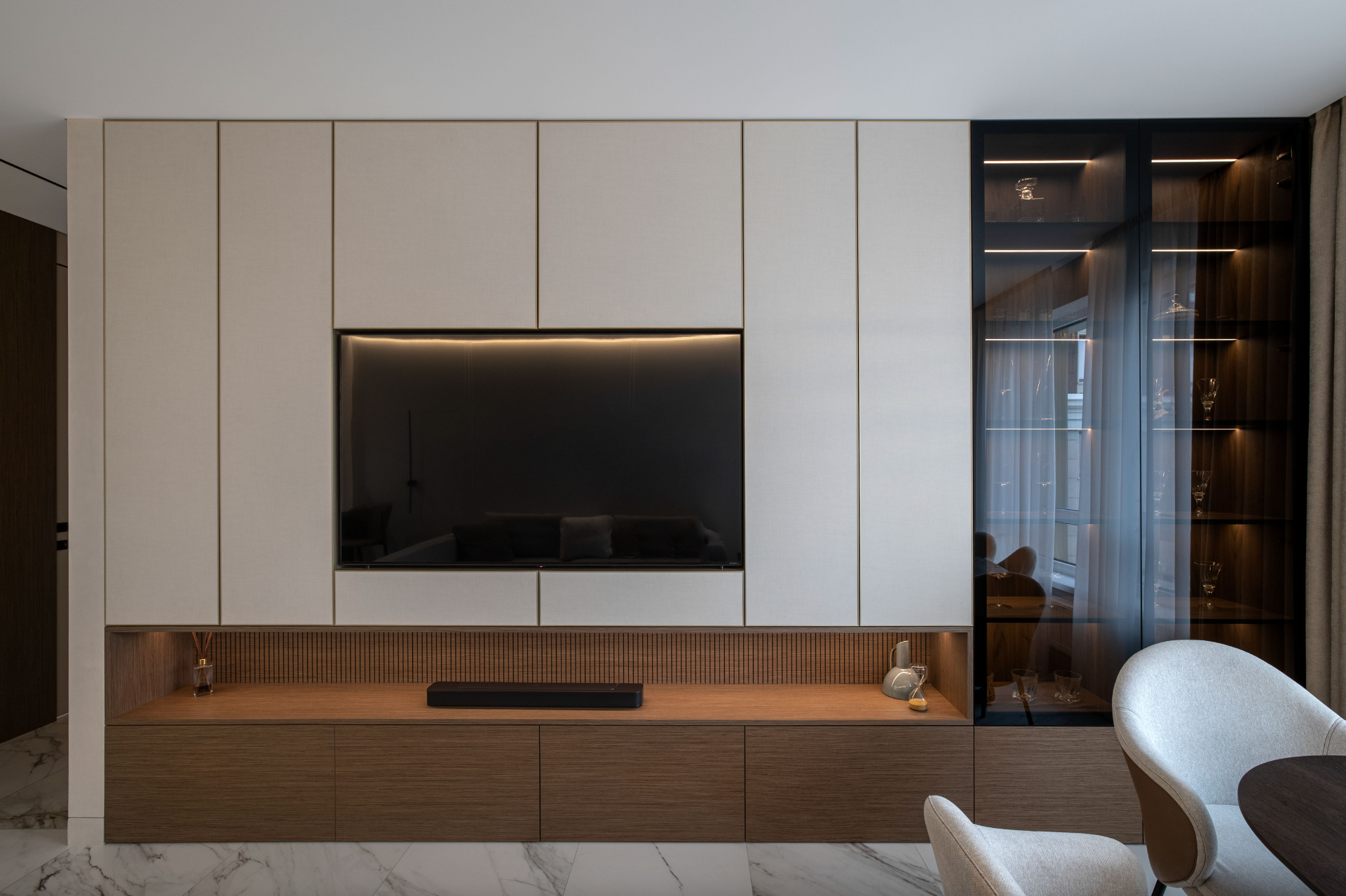 Living room of Flat for sale in  Madrid Capital  with Air Conditioner, Heating and Furnished