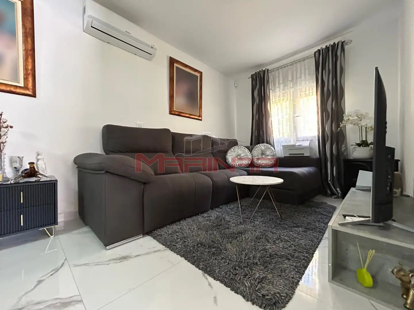 Sala d'estar de Casa o xalet en venda en Colmenar de Oreja amb Aire condicionat, Calefacció i Jardí privat