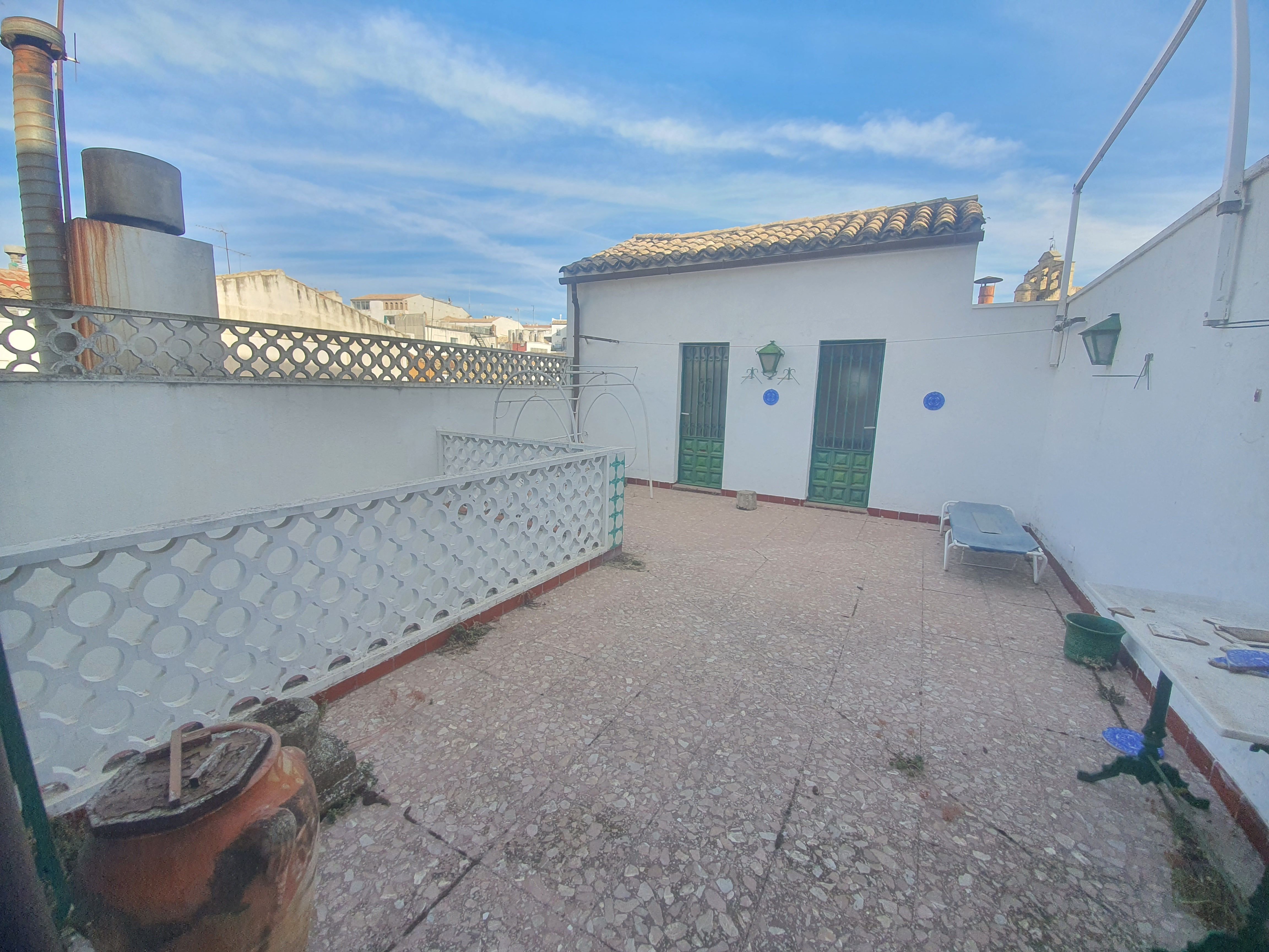Exterior view of House or chalet for sale in Úbeda  with Air Conditioner and Terrace