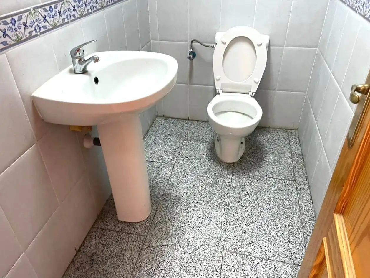 Bany de Local en venda en Chozas de Canales