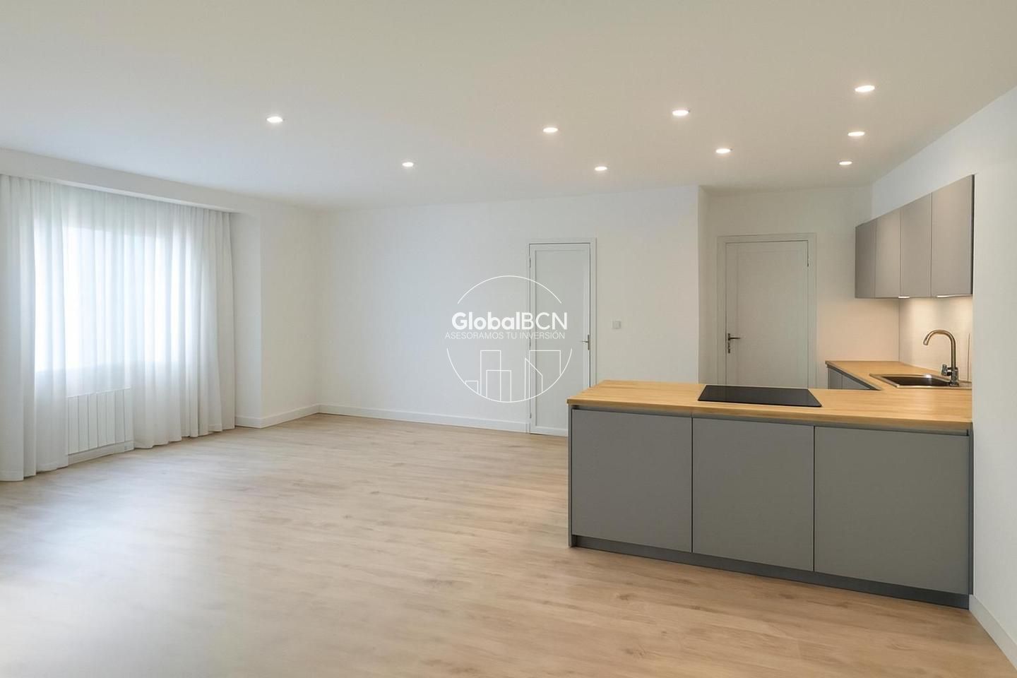 Piso en venta en Carrer de la Indústria, Sagrada Família, Eixample