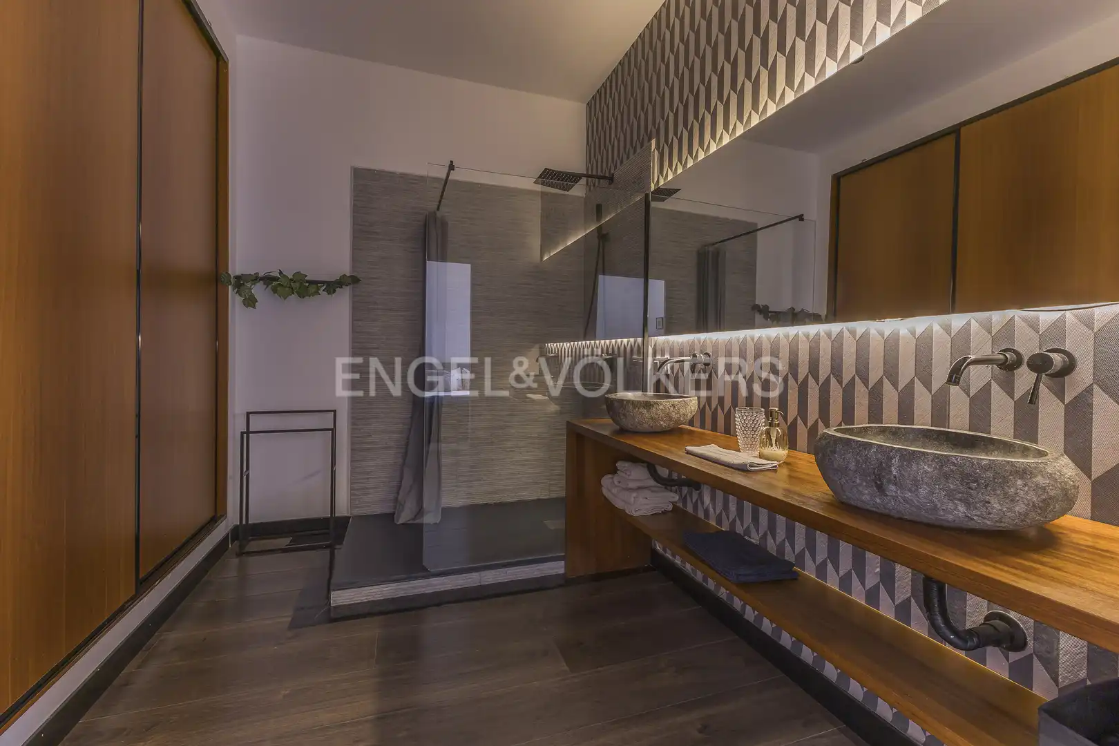 Bathroom of Flat for rent in Madrid  with Heating, Furnished and Balcony
