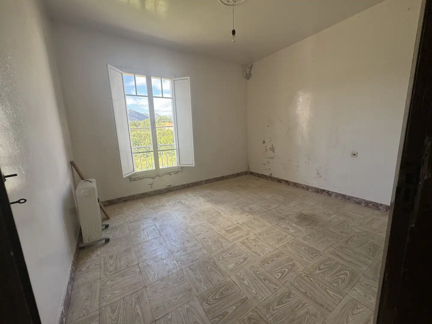 Dormitori de Finca rústica en venda en Muros amb Jardí privat, Terrassa i Balcó