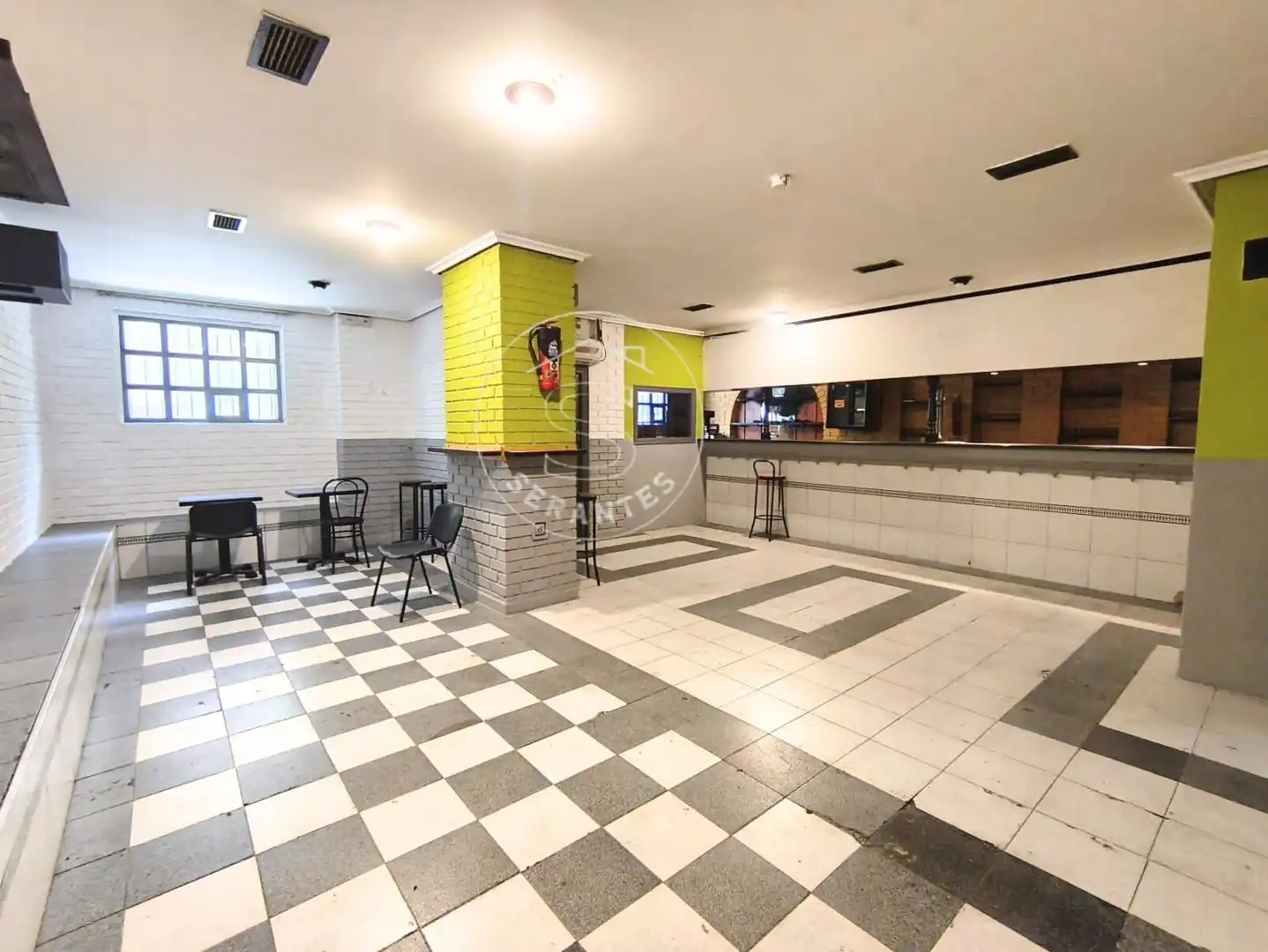 Commercial properties for sale in  Pamplona / Iruña  with Air Conditioner