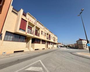 Vista exterior de Casa adosada en venda en Orihuela amb Aire condicionat, Calefacció i Terrassa