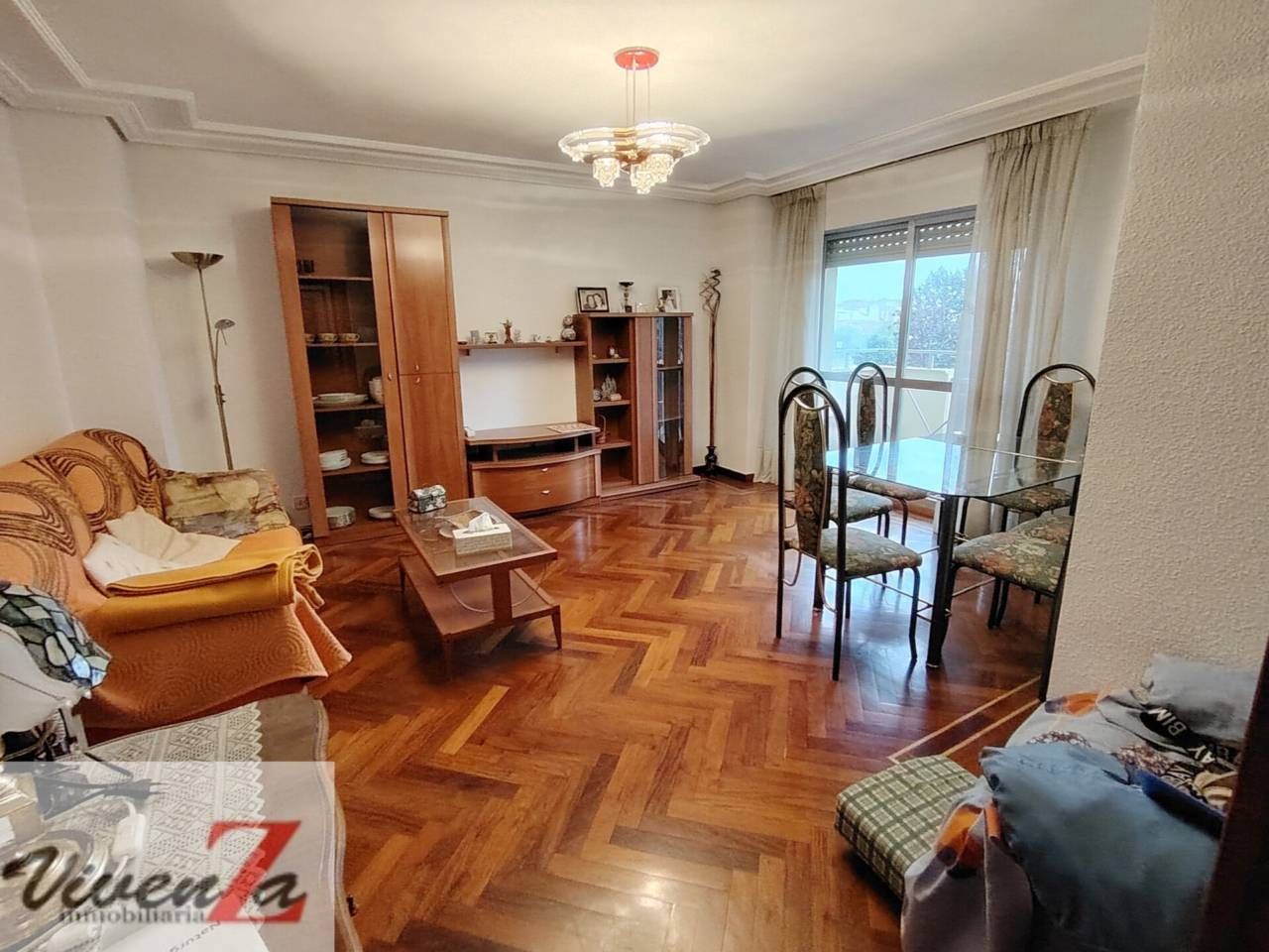 Living room of Flat for sale in Zamora Capital   with Heating, Parquet flooring and Storage room