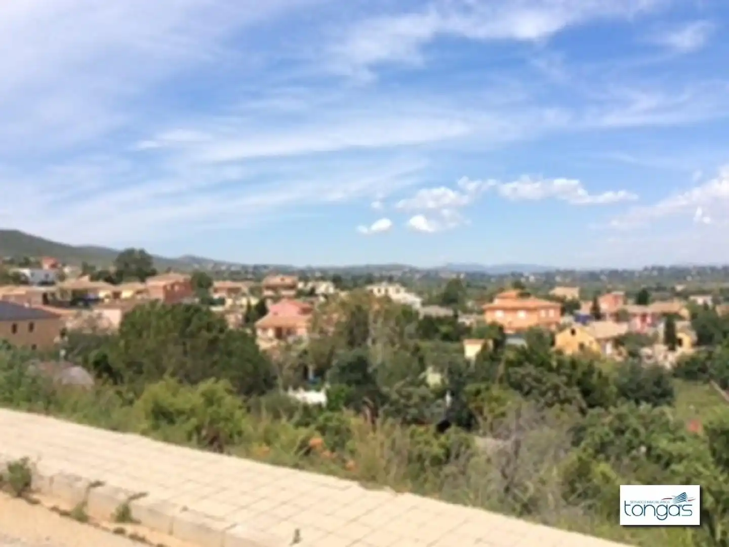 Terrenos y solares en venta en Montroi / Montroy