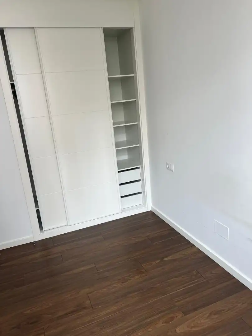 Habitación de Apartamento de alquiler en A Coruña Capital  con Calefacción