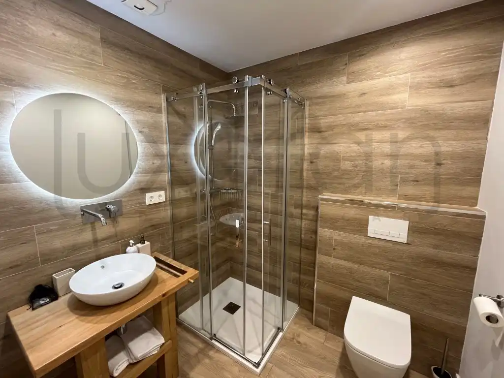 Bany de Apartament en venda en Naut Aran