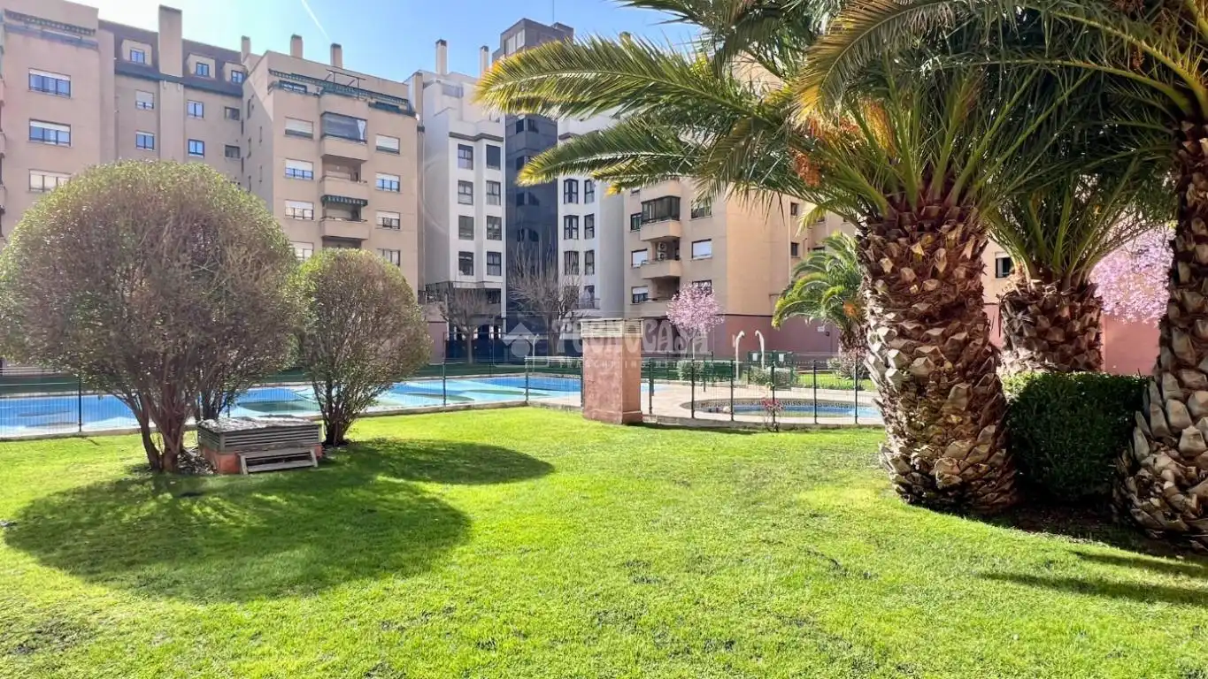 Exterior view of Flat for sale in Alcalá de Henares  with Terrace