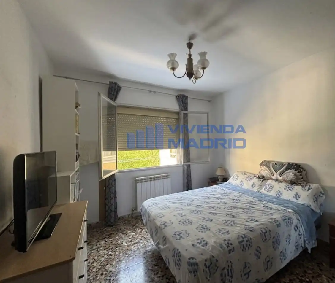 Habitación de Piso en venta en Madrid con Calefacción