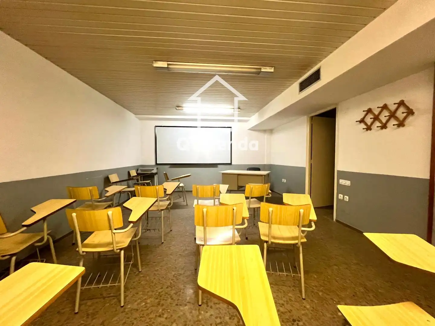 Oficina de lloguer en Terrassa amb Calefacció i Traster