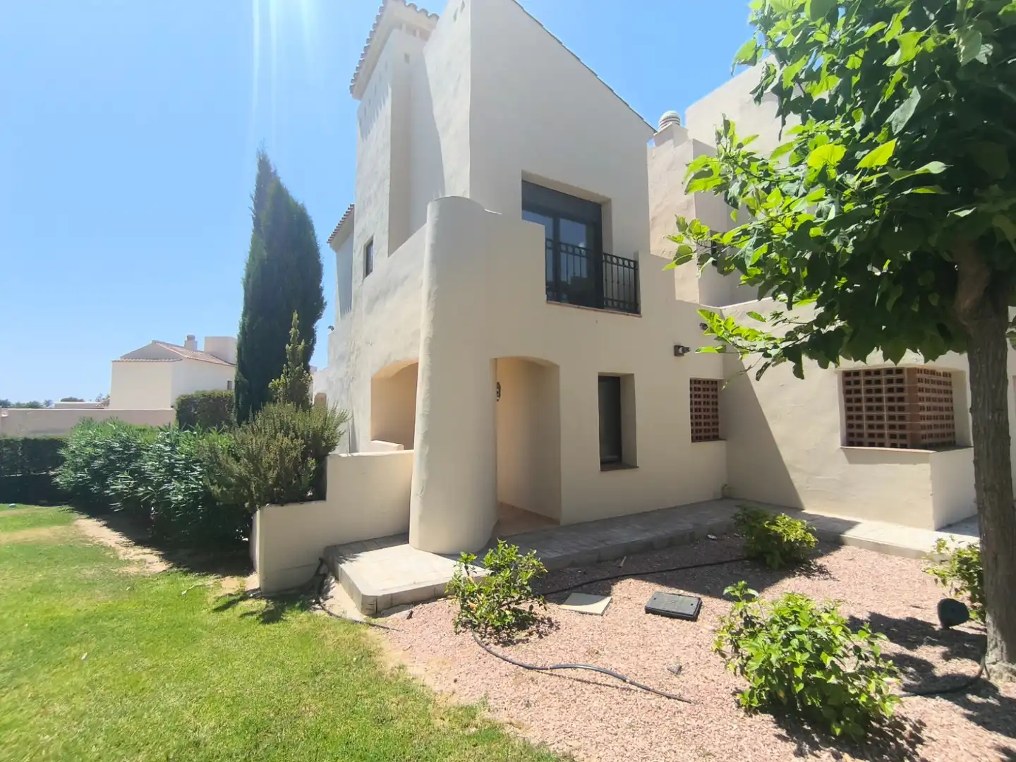Außenansicht von Einfamilien-Reihenhaus zum Verkauf in San Javier mit Heizung, Privatgarten und Schwimmbad