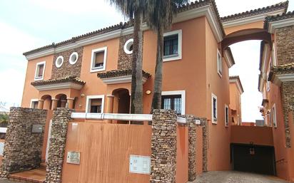 Exterior view of Single-family semi-detached for sale in Chiclana de la Frontera  with Air Conditioner