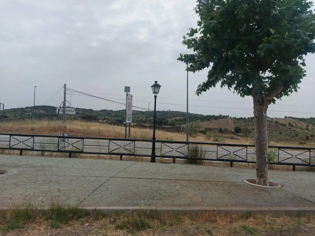 Vista exterior de Residencial en venta en Navas del Rey, Madrid
