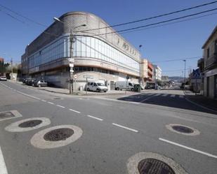 Vista exterior de Nau industrial en venda en Vigo 