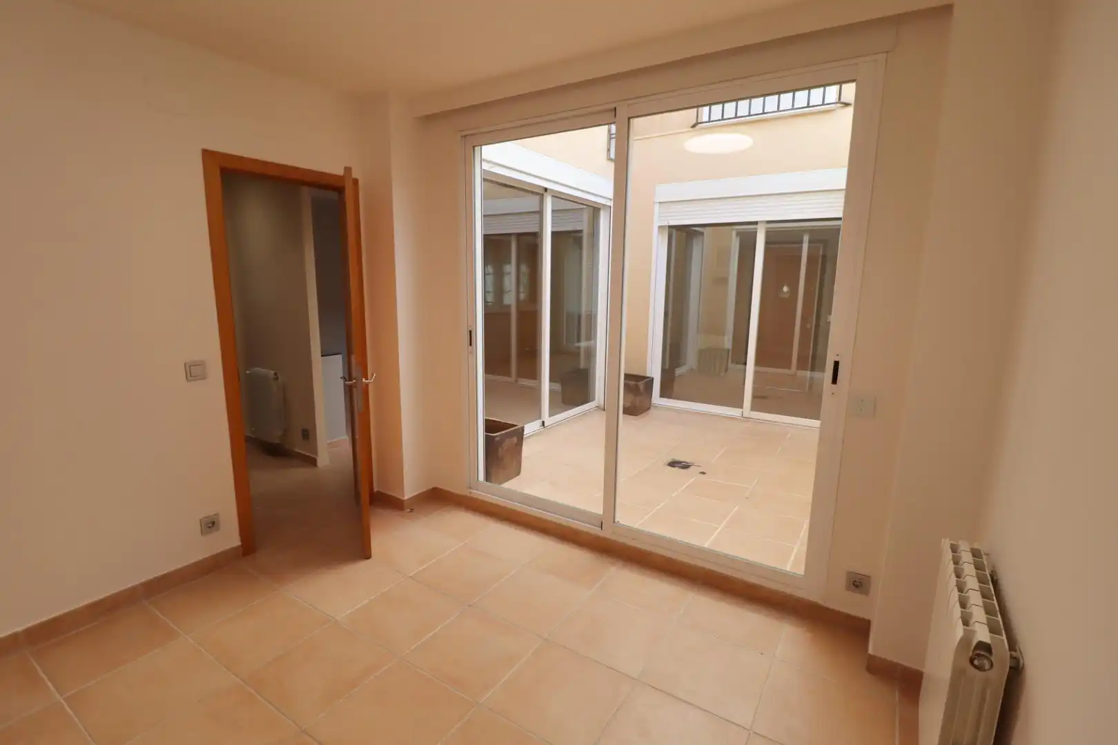 Casa pareada con jardín en alquiler en Pobles del Nord, imagen 6