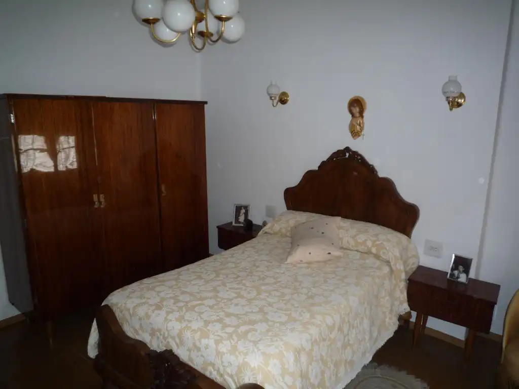 Dormitori de Casa o xalet en venda en Cacabelos