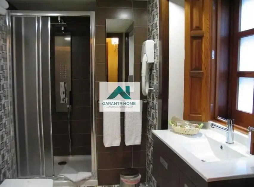 Badezimmer von Gebäude zum Verkauf in Ribadeo