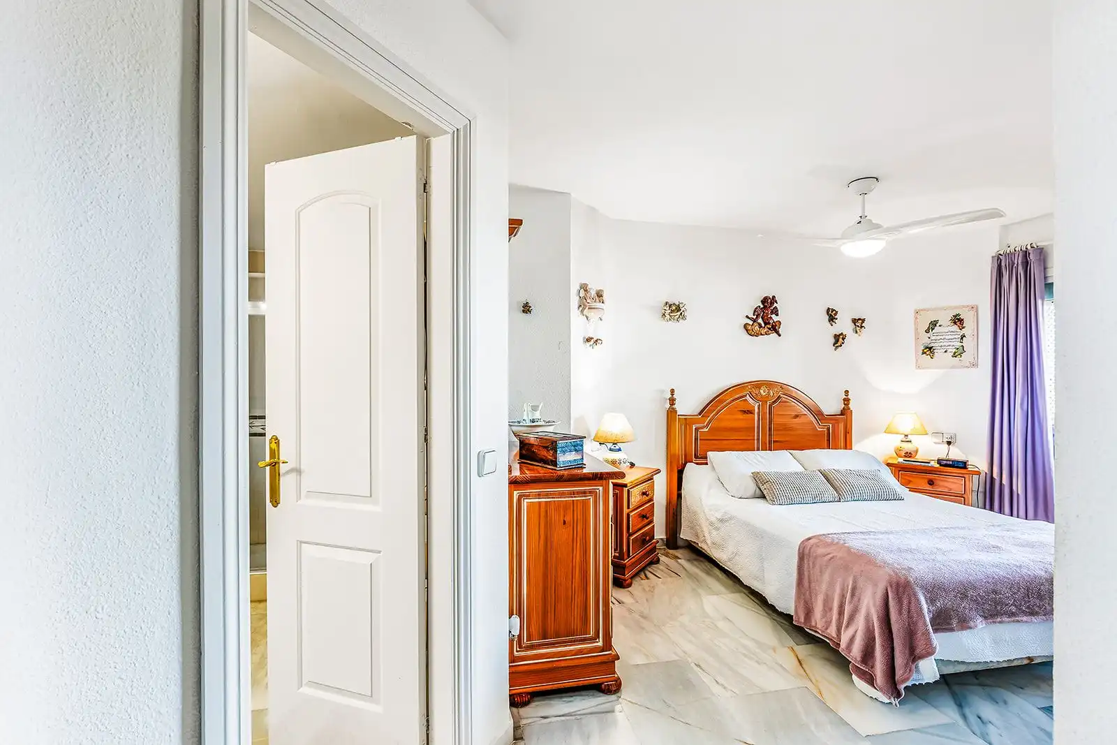 Dormitori de Apartament en venda en Mijas amb Terrassa, Moblat i Balcó