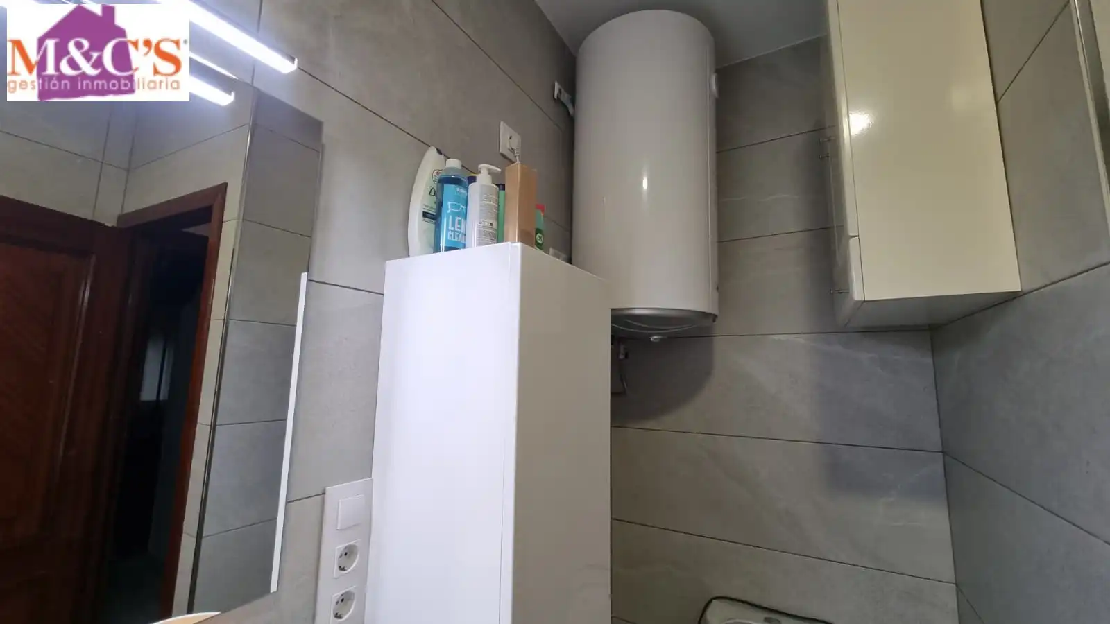 Bany de Casa o xalet en venda en Puertollano amb Aire condicionat, Calefacció i Jardí privat