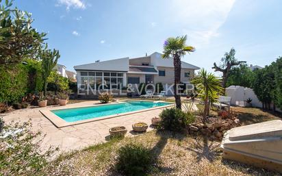 Vista exterior de Casa o xalet en venda en Alcanar amb Aire condicionat, Terrassa i Piscina