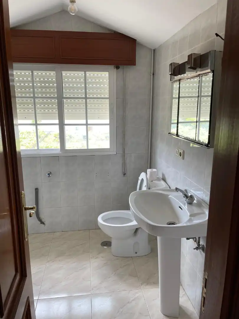 Baño de Casa o chalet en venta en Meis con Calefacción, Parquet y Terraza