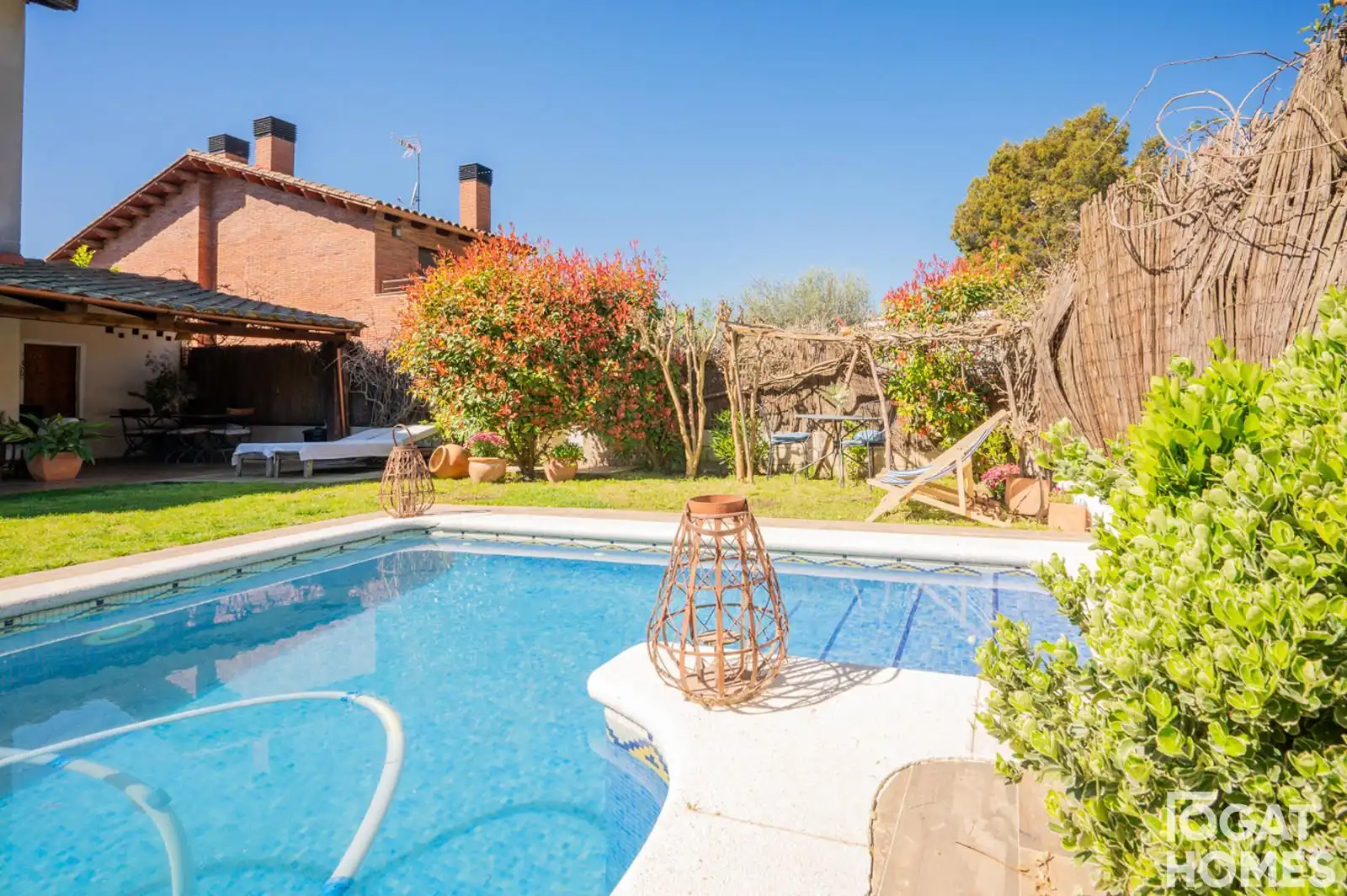 Piscina de Casa o xalet en venda en Rubí amb Calefacció, Terrassa i Traster