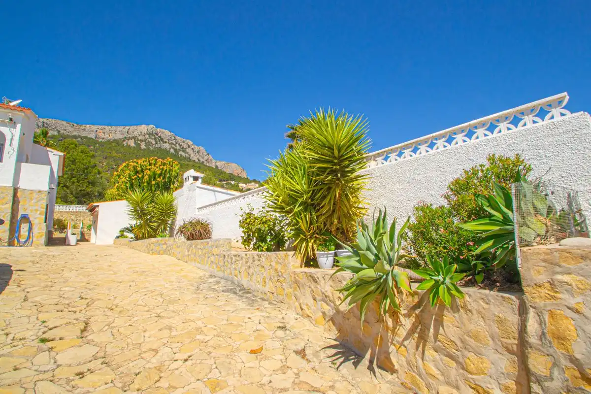 Exterior view of Houses for sale in Calpe / Calp  with Air Conditioner, Heating and Private garden