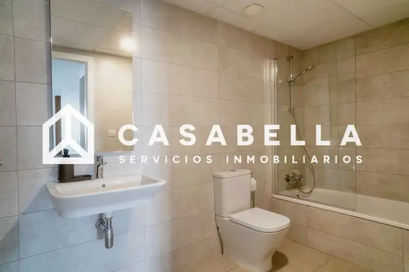 Badezimmer von Dachboden zur Miete in Valencia mit Klimaanlage, Heizung und Terrasse