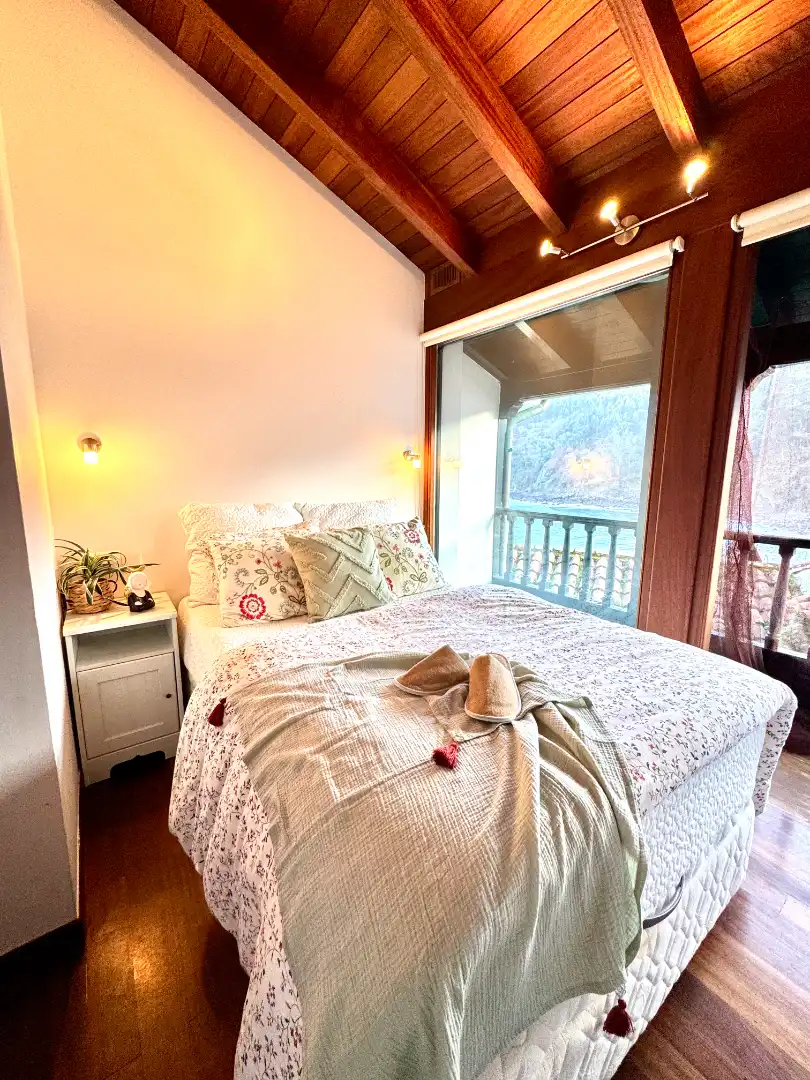 Habitación de Casa adosada en venta en Villaviciosa con Calefacción, Parquet y Amueblado