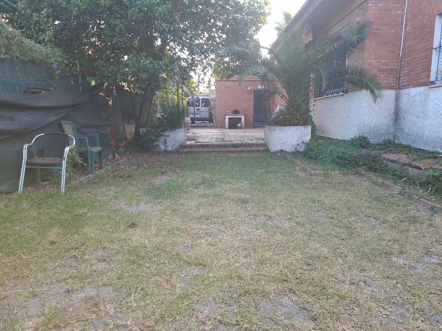 Garden of Houses for sale in Espartinas  with Air Conditioner, Heating and Private garden