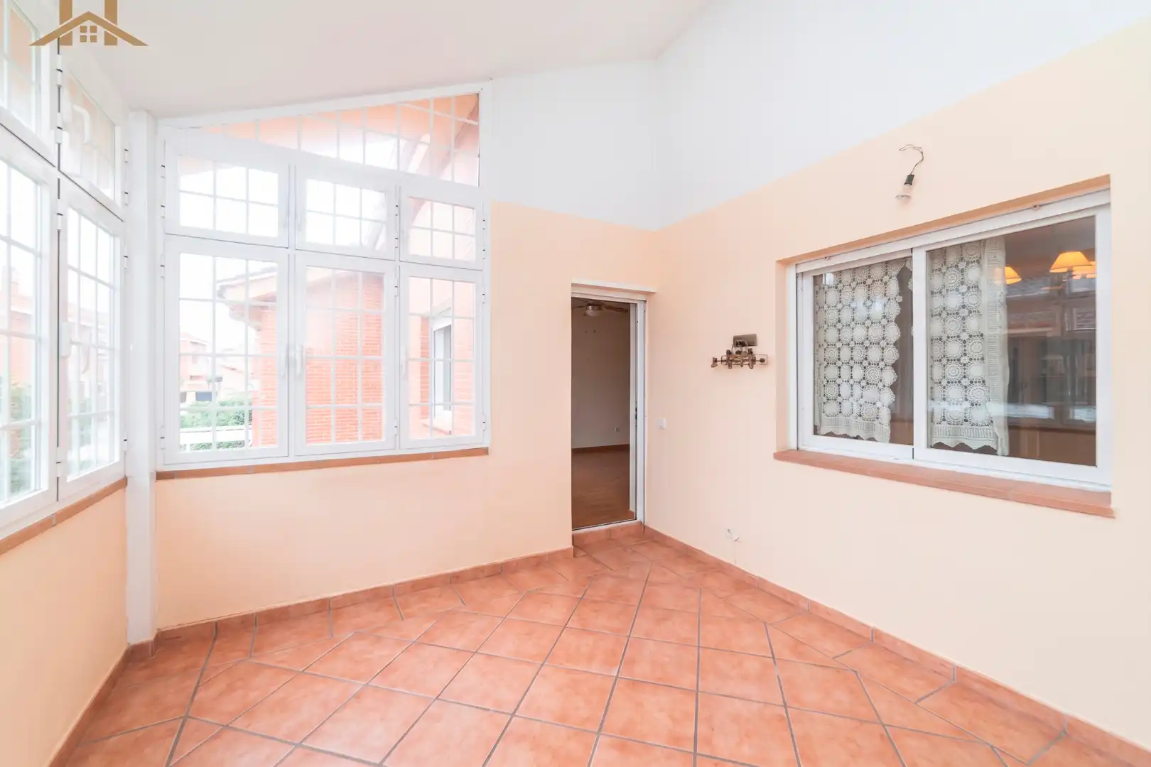 Casa adosada en venta en Madrid con Aire acondicionado, Calefacción y Jardín privado